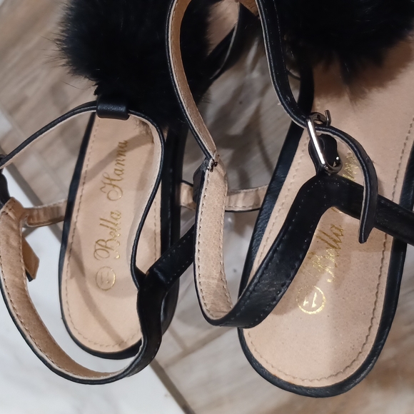 Bella Hannah - Picture 4 of 5